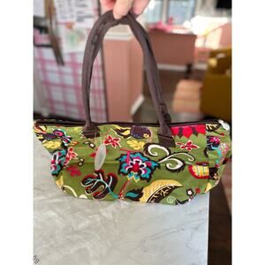 Initials Inc green floral tote bag monogram T embroidered big town flora weekend